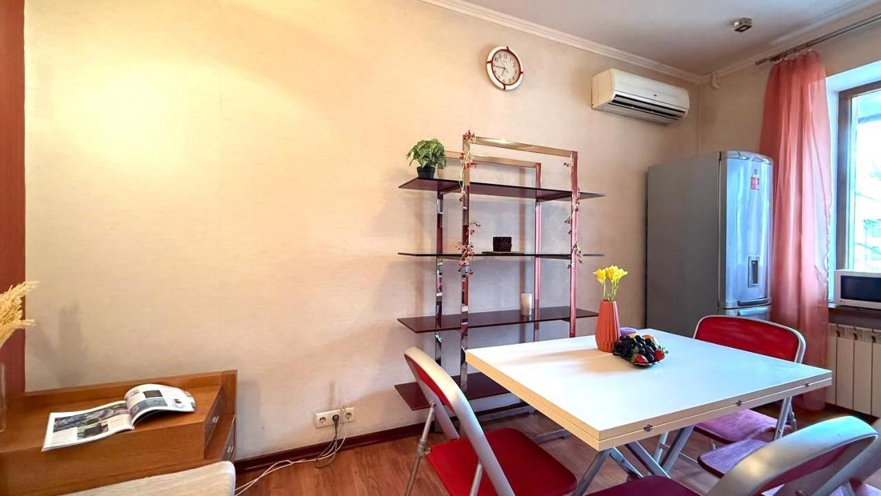 Mironositskaya 75 Carcóvia Exterior foto